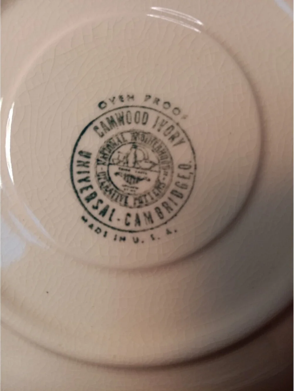 1940 Universal Potteries Camwood Ivory Blue Colonial Kitchen Dinnerware American